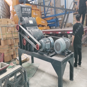 2PG1200x800彈簧式對輥破碎機發往湖北武漢